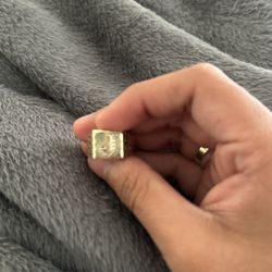 gold ring