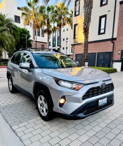 Toyota RAV4 SUV Silver