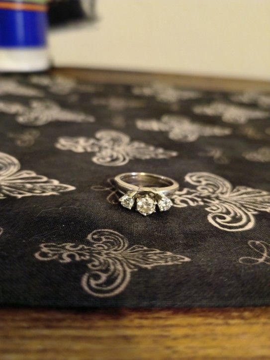 Gorgeous 3 Diamond Ring