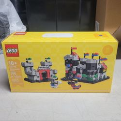 LEGO Mini Knight's Castle 40775