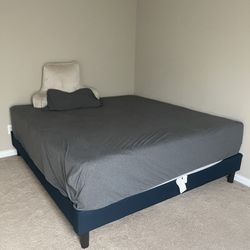 King Size Bed Frame/ Mattress 