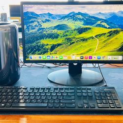 Apple Mac Pro 2.7GHz 12-Core Xeon E5 16GB 500GB OS Monterey AMD FirePro D700