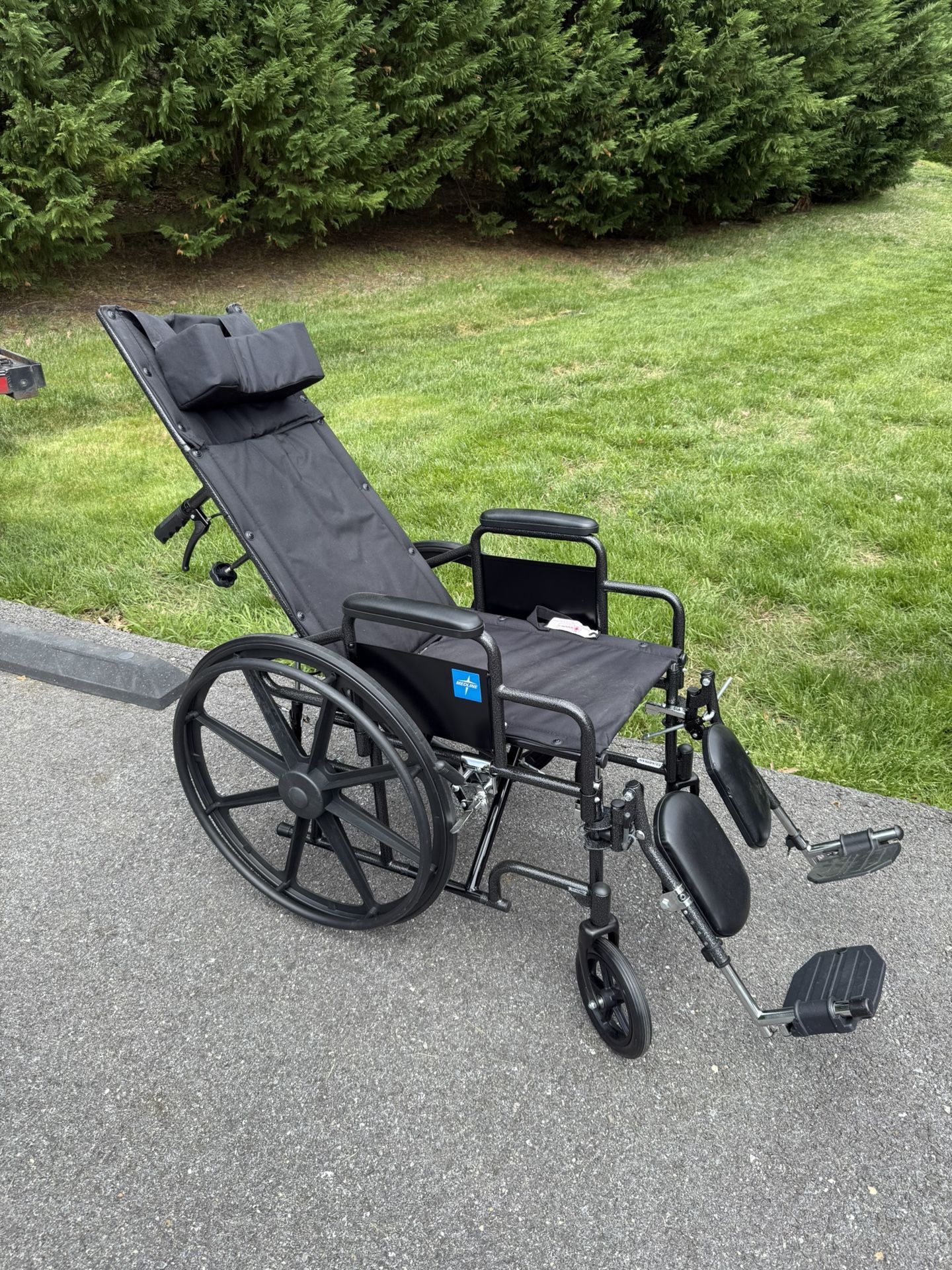 Reclining Manual Wheelchair