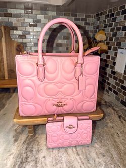 Coach purse and matching wallet