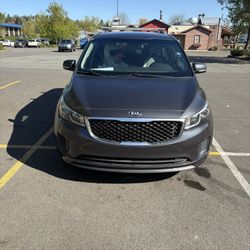 2017 KIA Sedona