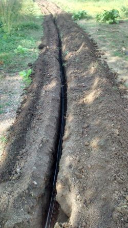 Trenching, backhoe, skidsteer work