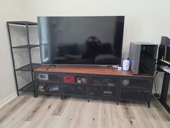 Like-New Complete Living Room Set – Flawless Condition!