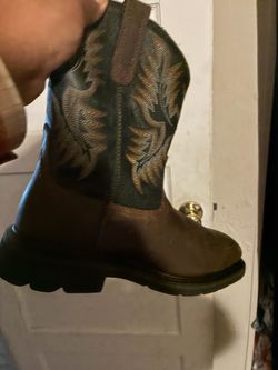 9 1/2 ariat boots
