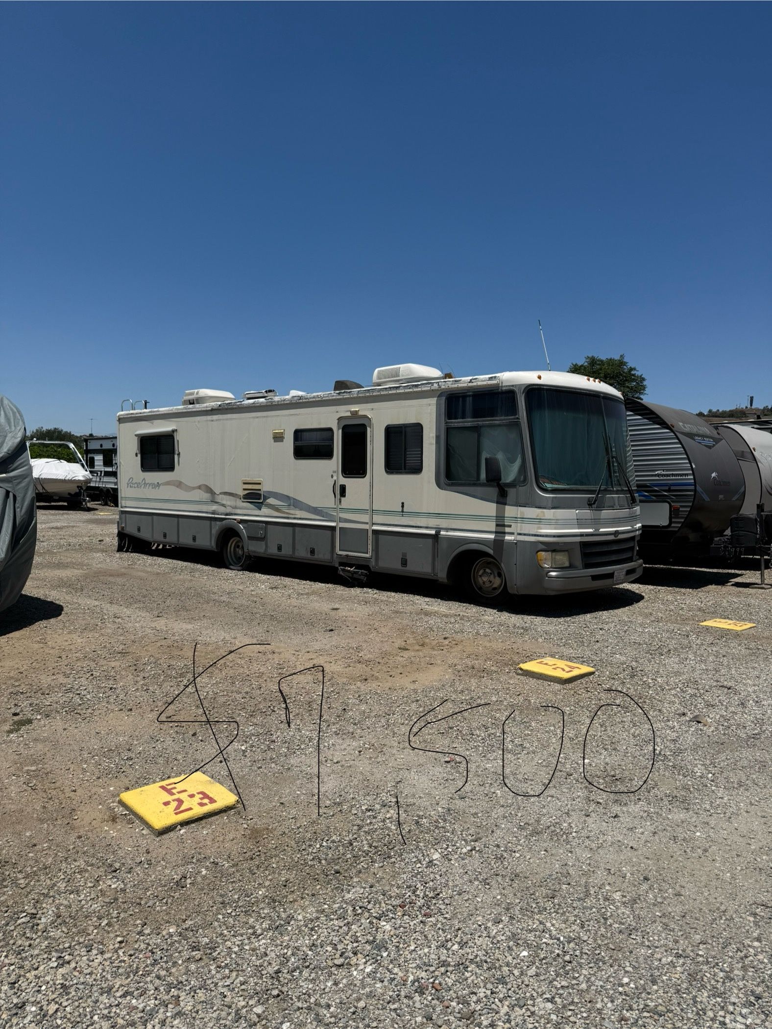 1998 Fleetwood Pace Arrow Motorhome