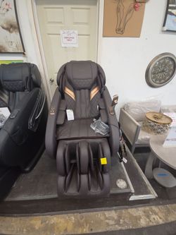 Full Body Massage Chair with Leg Rest