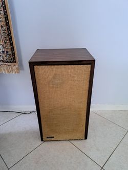 Advent Speakers