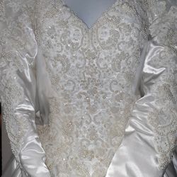 Size 6 PETITE Wedding Dress..