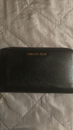 Michael Kors Black Leather Zip-Around Wallet