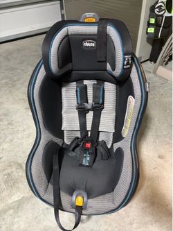 Chicco car seat for babies with air mesh