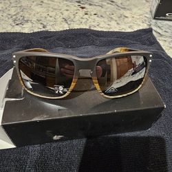 Oakley Holbrook Dodgers Sunglasses Limited 