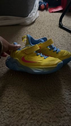 Nike Kids Basketball Sneakers Yellow Blue - size: 11C