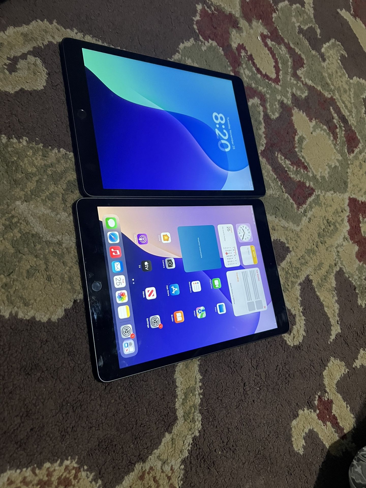 2 iPads 7th generation 32 gb wiffi only 