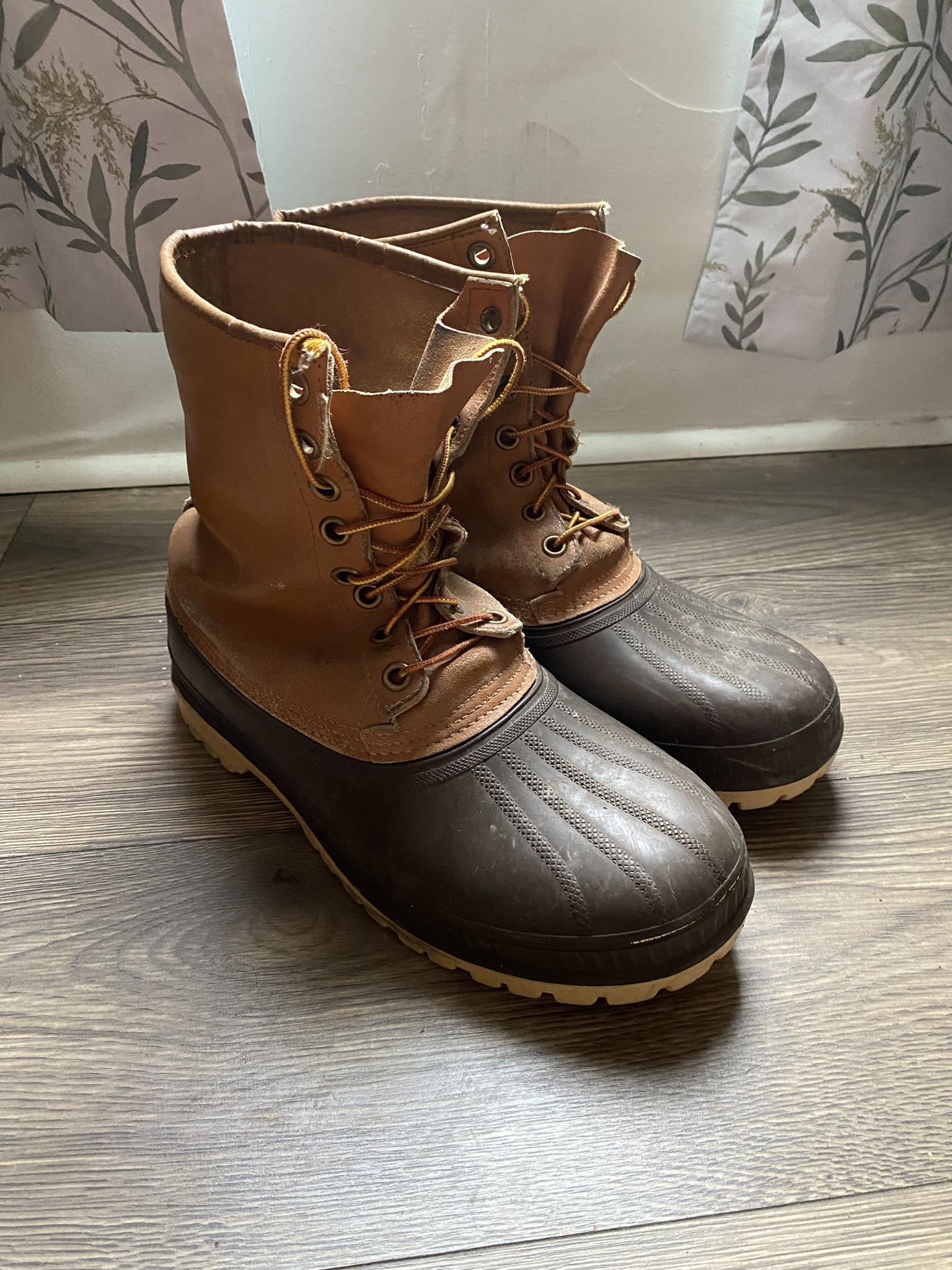 Sorel Men’s Water Resistant Work Boots Size 12