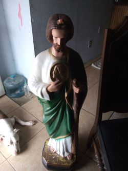 St Jude 4 1/2 feet tall huge paid $220