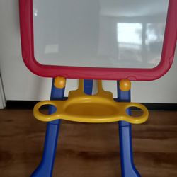 Crayola® Tripod Easel, 4-in-1 Magnetic, Dry-Erase, Chalkboard & Painting Surfaces
