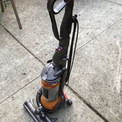 Dyson DC 25 Multi Floor  Carpet  Cleaner and More 
