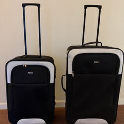 Set of two Dejuno Luggage 