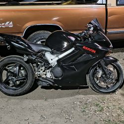 04 Honda Vfr 800