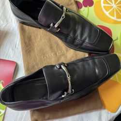 Gucci Black Leather Horsebit Loafers