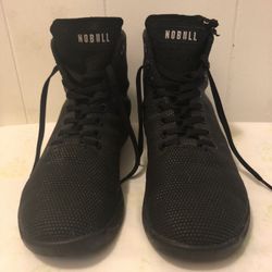 Women’s High Top Nobull Brand Gym Shoes Size 7.5 Have A Tear Tongue But Overall Good Condition 