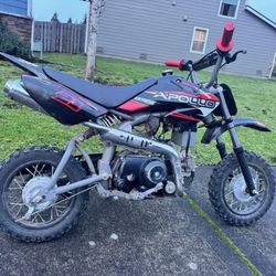 Apollo Extreme 70cc pit bike