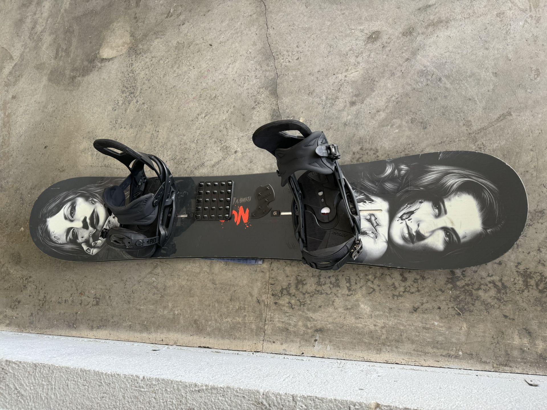 Burton Nug Snowboard + Cartel EST Bindings + Burton Boots