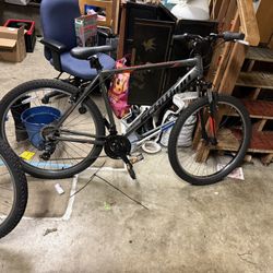 Men’s XL SCHWINN Bike