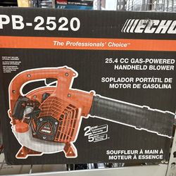 BRAND NEW IN BOX ECHO 170 MPH 453 CFM 25.4 cc Gas 2-Stroke Handheld Leaf Blower
