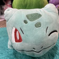 Pokemon Bulbasaur plushie 