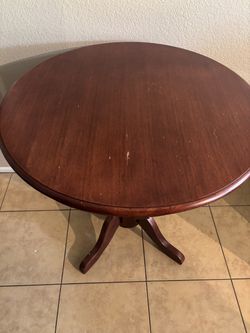 Pub table