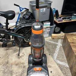 Bissell Revolution Proheat 2x Carpet Cleaner