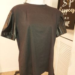 Black Short Sleeved Tee 