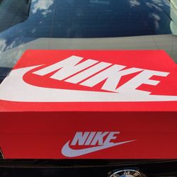 Brand New Nike Air Max Size 10