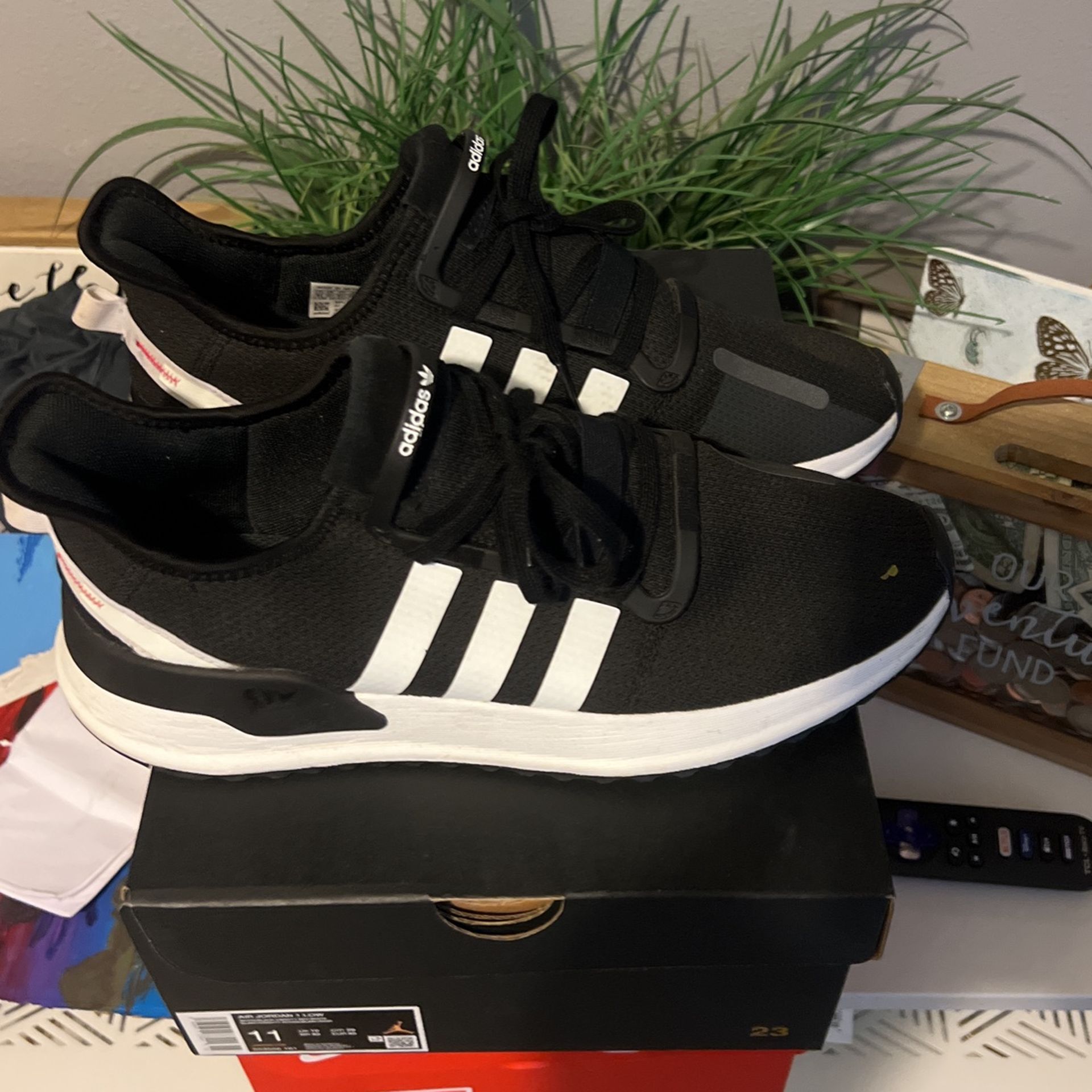 Adidas Shoes Size 11