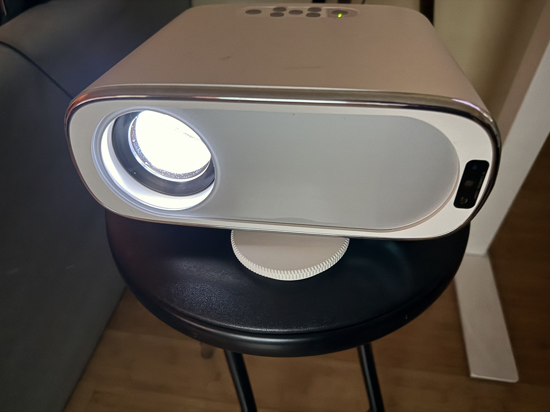 HAPPRUN 1080p Android TV Projector – Like New, $75 OBO