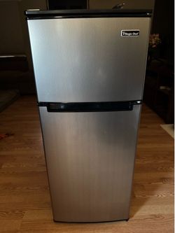 Magic Chef 4.5 cu. ft. 2 Door Mini Fridge
