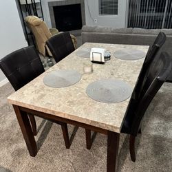 Dinner table & Chairs