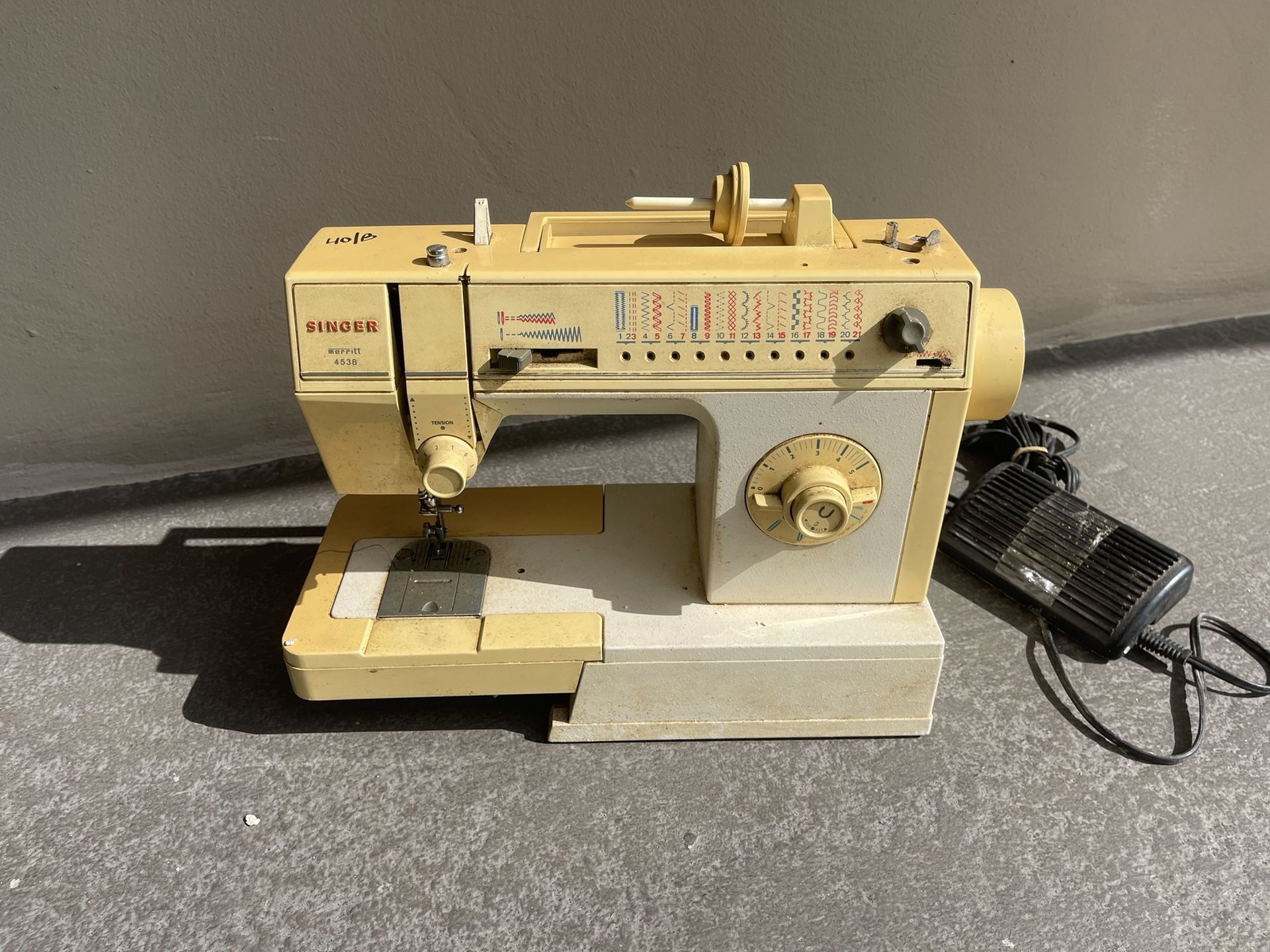 SINGER 4538 Merritt sewing machine