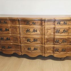 Vintage 12 Drawer Dresser with Mirror $300