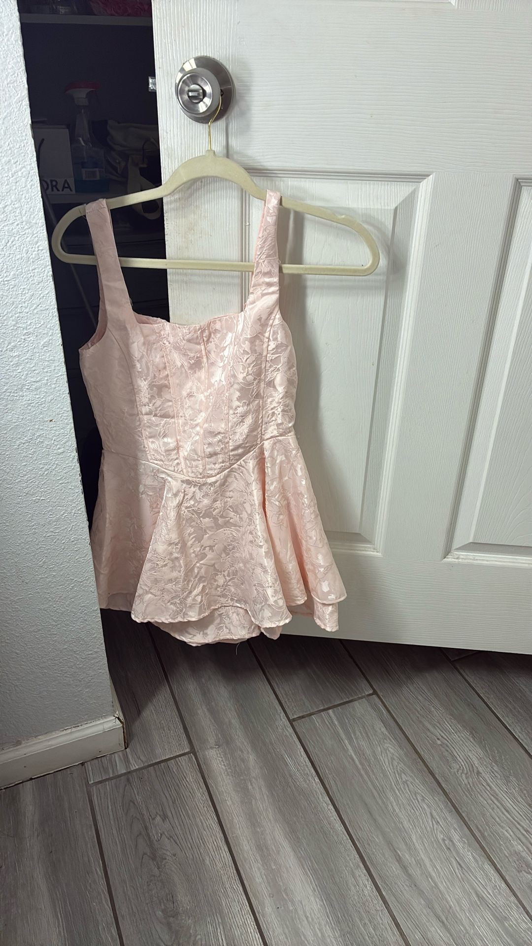 pink flowy dress