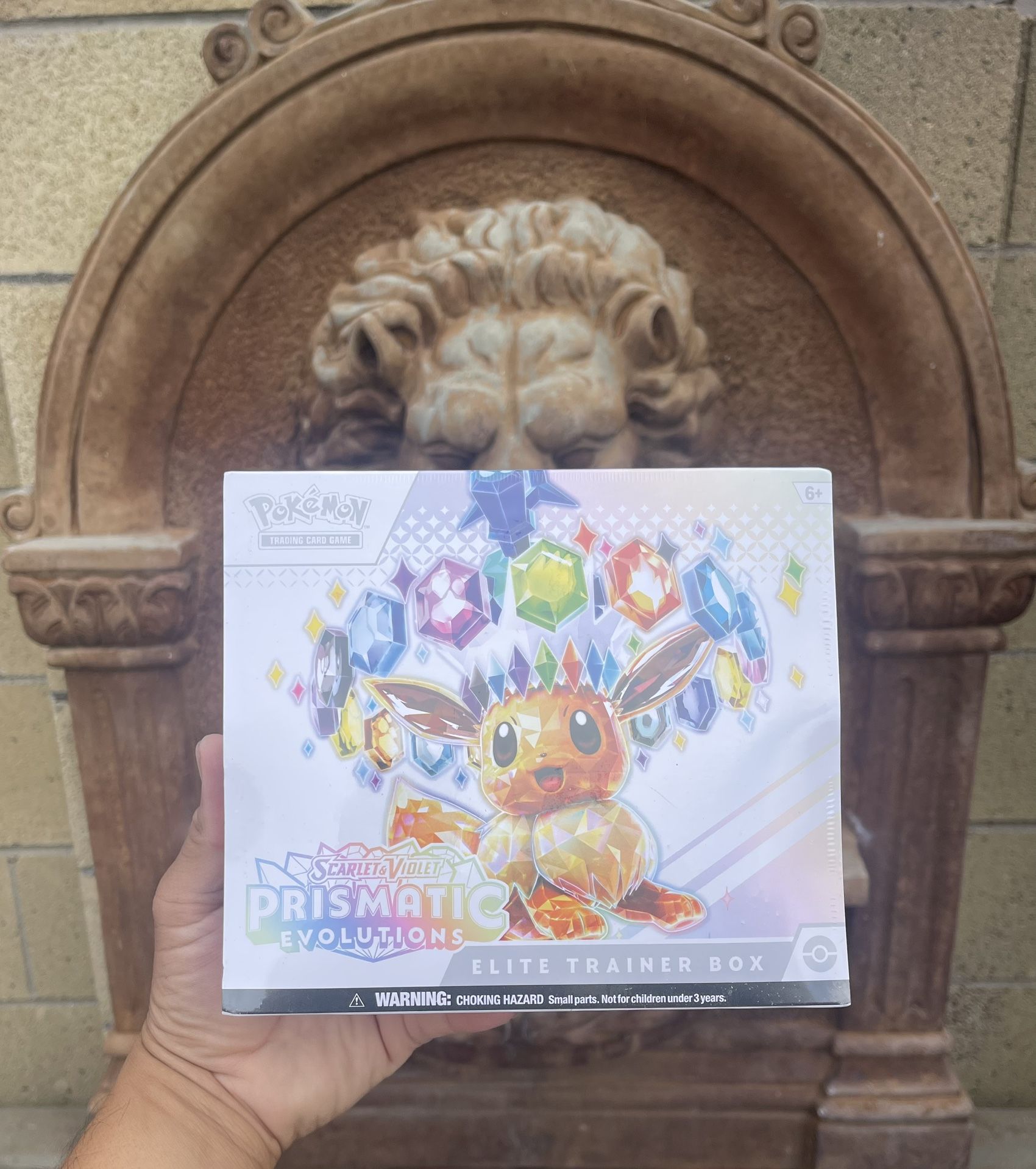 Pokemon Prismatic EVOLUTIONS ETB Elite Trainer Box