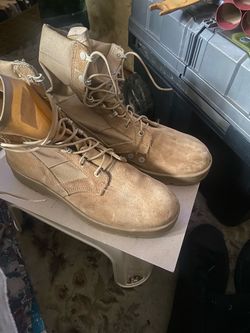 Tan milatary boots…size 10 1/2