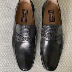 Men’s Shoes 11