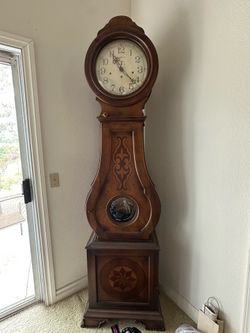 Howard Miller Grandfather Clock - excellent condition