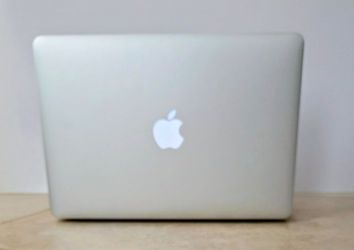 Apple MacBook Air 13-inch Early 2015,  Monterey  - Great Condition